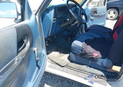 1993 Ford Ranger Super Cab z USA, uszkodzony, nr VIN 1FTCR14U4PTA67814